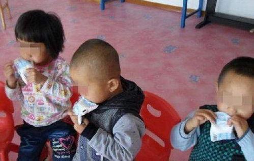 大人吃奶图片,大人吃奶的温馨瞬间  第2张