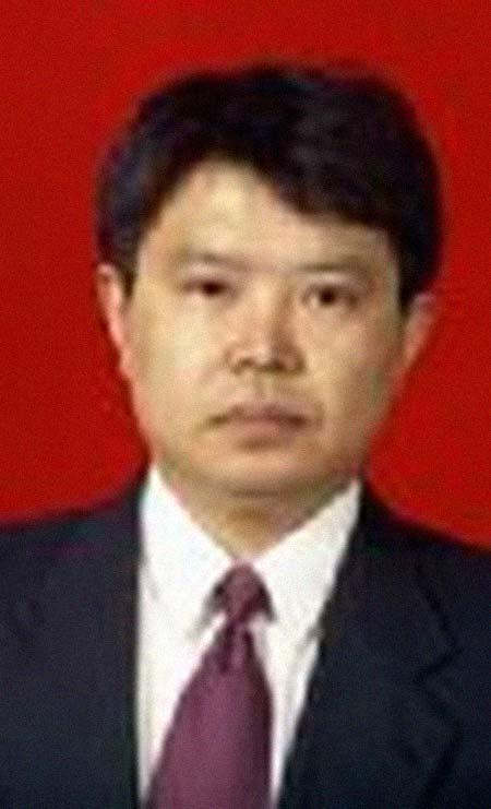 冯健是个人资料简介,才华横溢的青年才俊，揭秘他的成长之路  第3张