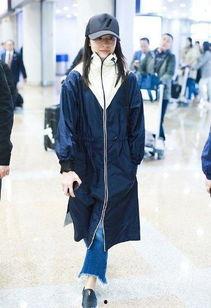 董洁冬季机场生活照,董洁机场街拍尽显优雅气质  第2张
